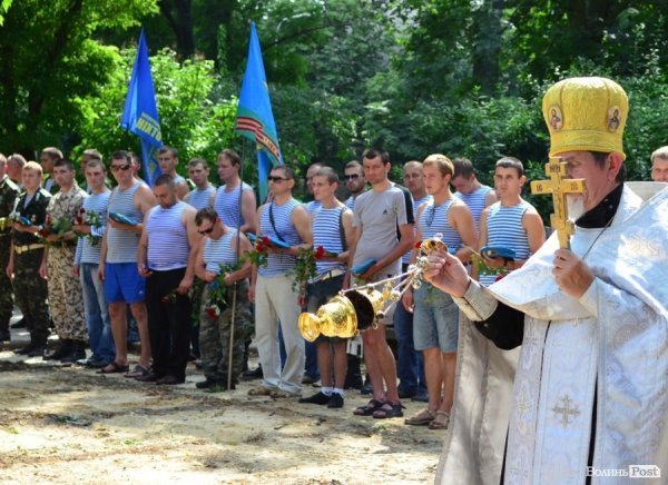 Луцьком пройшов «десант-парад». ФОТО