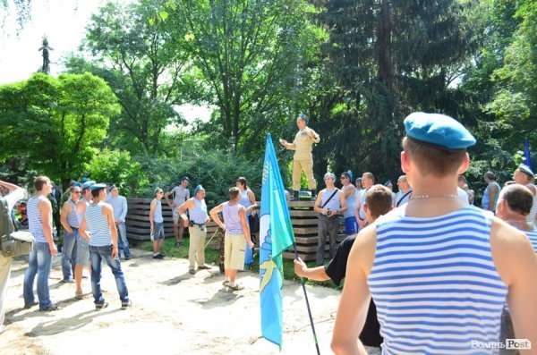 Луцьком пройшов «десант-парад». ФОТО