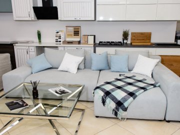  У Луцьку відкривають стильний меблевий шоурум. ФОТО *