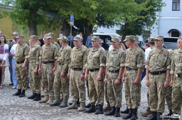У Луцьку Яценюк нагородив бійців батальйону «Світязь». ФОТО