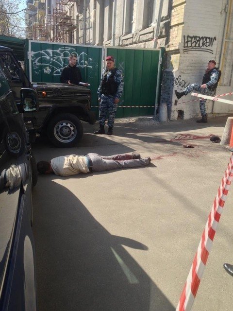 У центрі Києва застрелили чоловіка. ФОТО