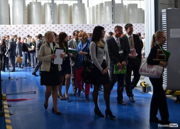 Як у Луцьку виготовляють туалетний папір. ФОТО