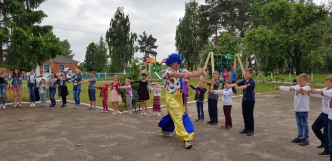 На радість дітям: на Волині – два нові ігрові майданчики. ФОТО