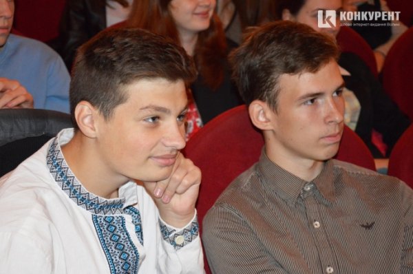 Наркомани довго не живуть: луцькі школярі проти наркотиків. ФОТО