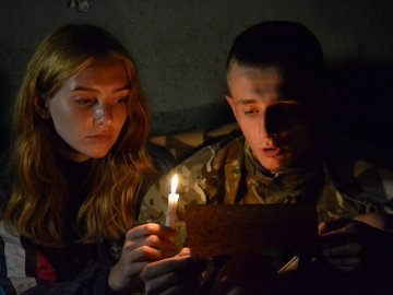 Окраєць хліба на двадцятьох: молодь провела ніч у стінах Луцької тюрми. ФОТО