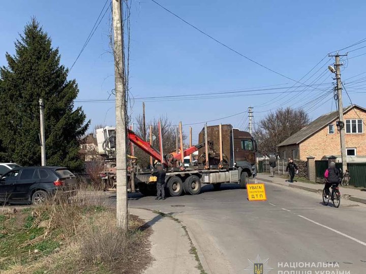 Аварія на Волині: водій вантажівки збив велосипедиста