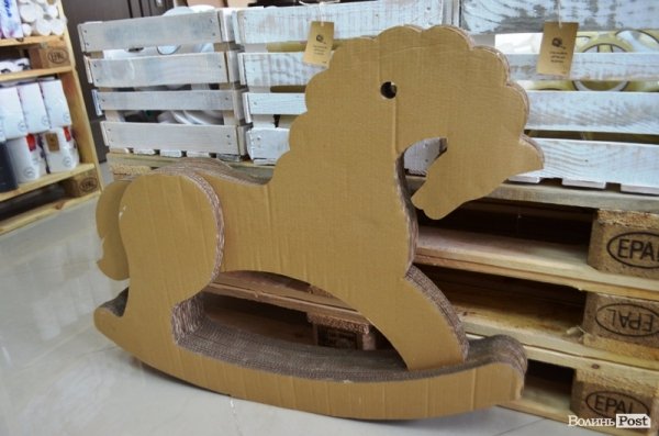 Єдиний в Україні магазин коробок – у Луцьку. ФОТО