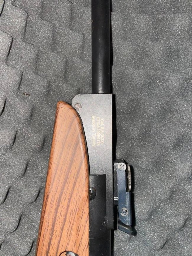 Через «Ягодин» хотіли незаконно провезти пневматичну зброю 