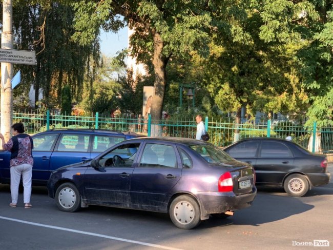 У Луцьку зіткнулись два легковики. ФОТО