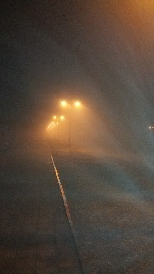 Туманна ніч у Луцьку: неймовірні світлини