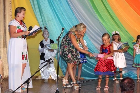 Маленька волинянка перемогла у творчому конкурсі фестивалю «Селянські зірочки». ФОТО