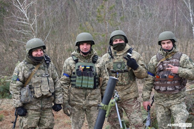 На Волині воїни ТрО тренуються палити групові та одиночні цілі противника. ФОТО