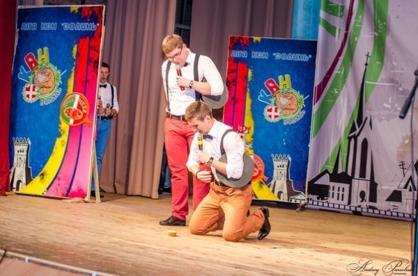 КВН у Луцьку: Рівне «вирвало» перемогу в Запоріжжя. ФОТО