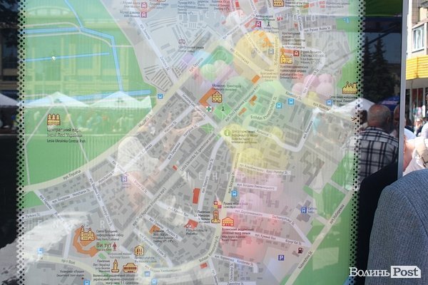 У Луцьку відкрили туристичні вказівники. ФОТО