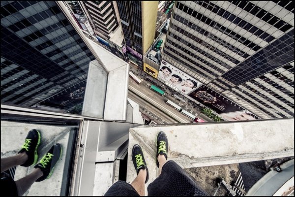 Фото з дахів хмарочосів