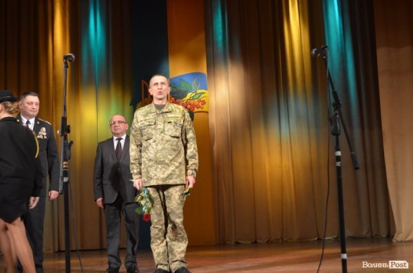 У Луцьку відбулись урочистості з нагоди дня Збройних сил України. ФОТО