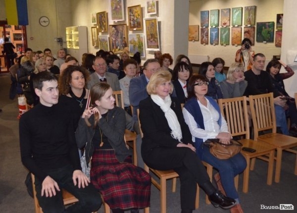 У Луцьку показали роботи художника Валенти. ФОТО
