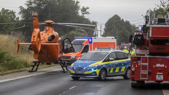 У Німеччині спортивний літак врізався у будинок, загинули троє людей