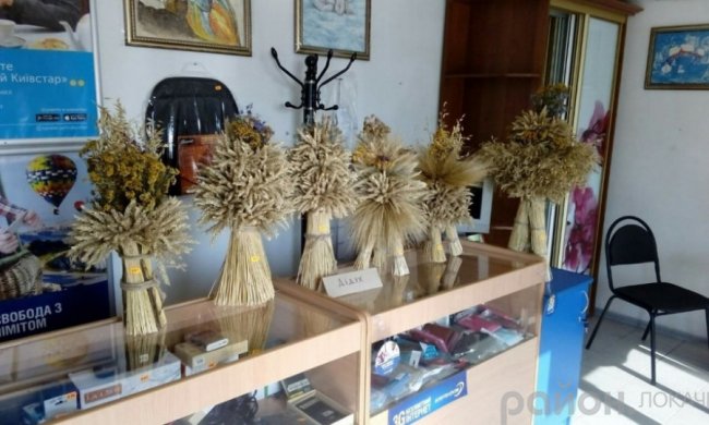 Як на Волині плетуть головний символ Різдва. ФОТО