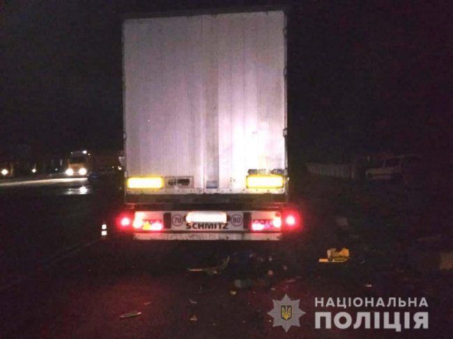 Волинянин вантажівкою на смерть переїхав чоловіка