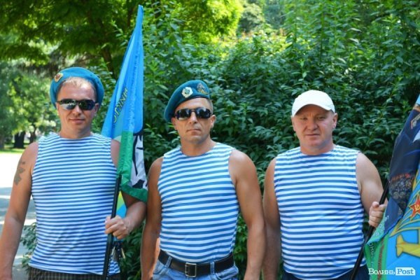 Григорій, Павло та Анатолій – ВДВшники :) 