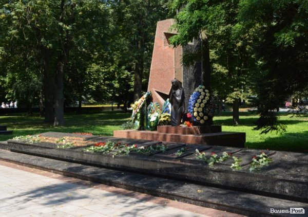 Луцькі десантники святкують день ВДВ. ФОТО