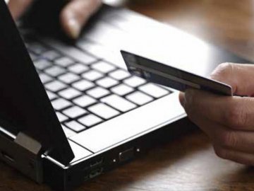 Лучанка перерахувала шахраям майже 90 тисяч за неіснуючий автомобіль