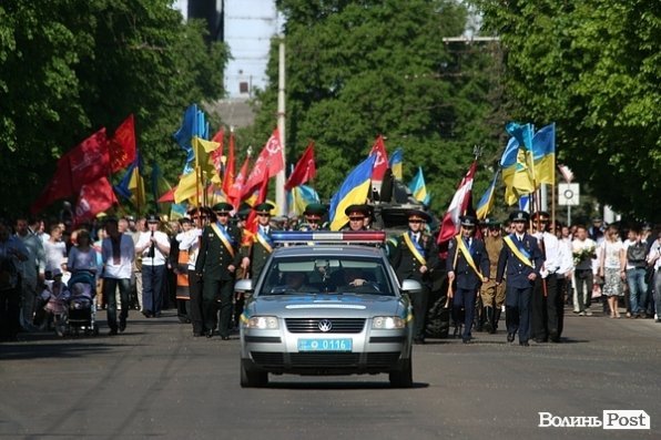 День Перемоги: традиційний марш