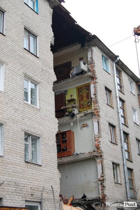 Обвал будинку в Луцьку. ФОТО