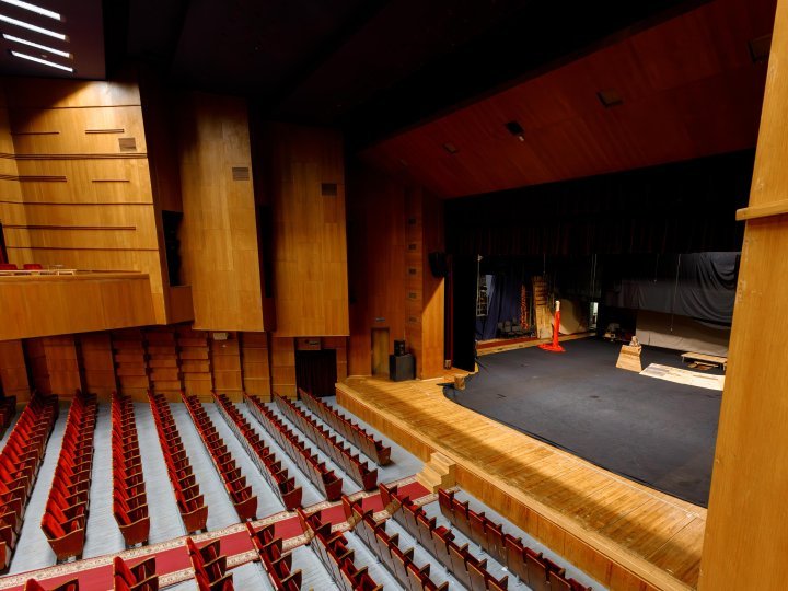 Листопад у театрі: лучан запрошують на показ вистав