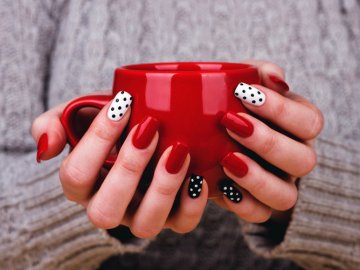 Як не використовувати гель-лак для нігтів?*