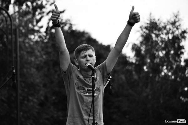 У Луцьку на фестивалі дітей вчили збирати сміття та їсти бездріжджевий хліб