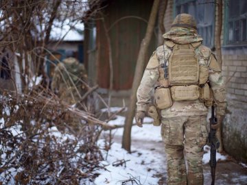 Пенсіонерка перерахувала 10 тисяч доларів на потреби української армії