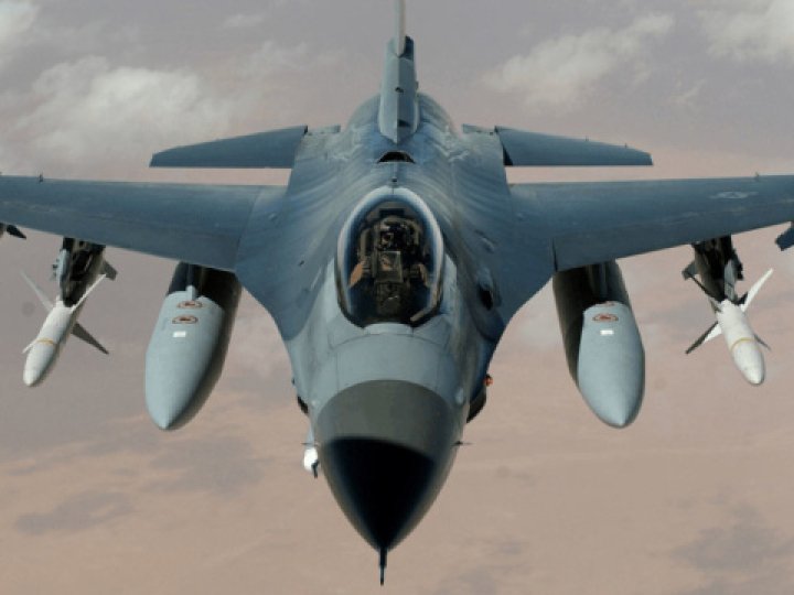 Український F-16 вперше збив російський винищувач у повітряному бою