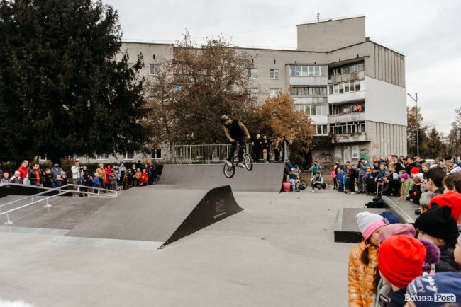 У Луцьку відкрили перший урбан-парк «Молодіжний». ФОТОРЕПОРТАЖ