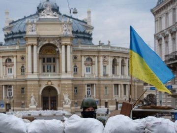 Росія завдала ракетного удару по Одещині: постраждали шестеро людей