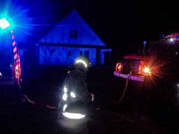 На Волині  у багнюці застрягла «швидка» із хворою дитиною