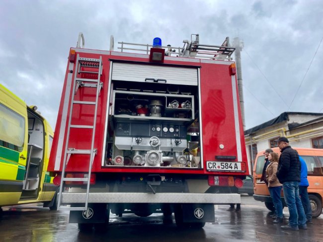 Німці передали Нововолинську пожежні автомобілі і швидку