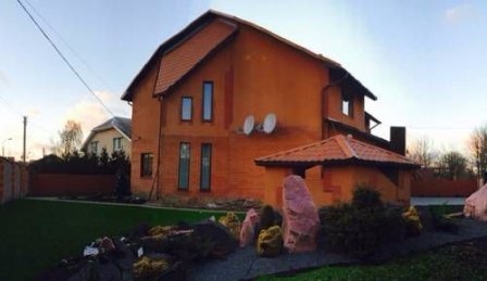 готель «Корнер хауз»