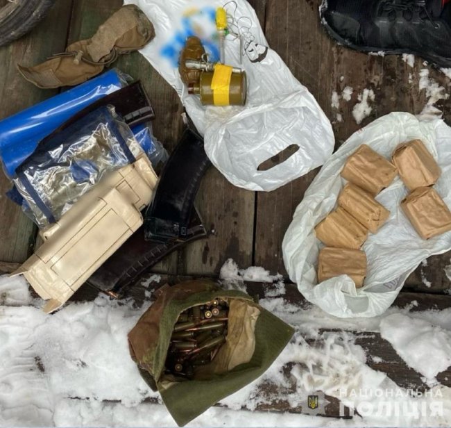 На Волині  у двох чоловіків виявили арсенал боєприпасів