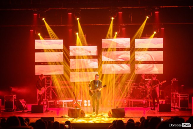 У Луцьку з новим альбомом виступив Арсен Мірзоян. ФОТО