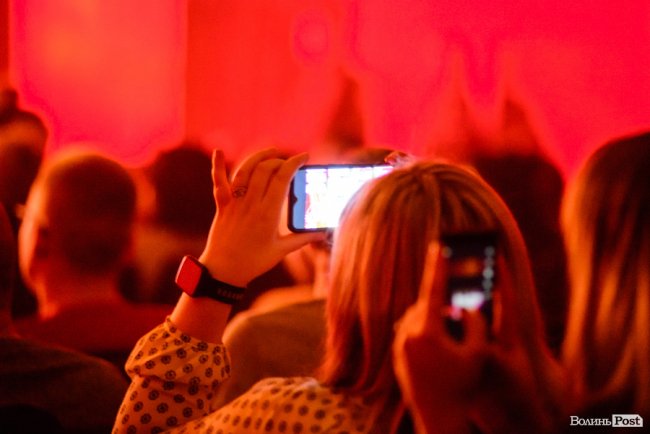 У Луцьку з новим альбомом виступив Арсен Мірзоян. ФОТО