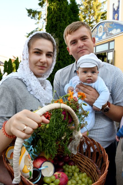 Єпископ Нафанаїл очолив святкове богослужіння у Луцьку. ФОТО