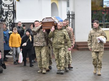 У Луцьку попрощалися із Героєм Артемом Баглайчуком. ФОТО