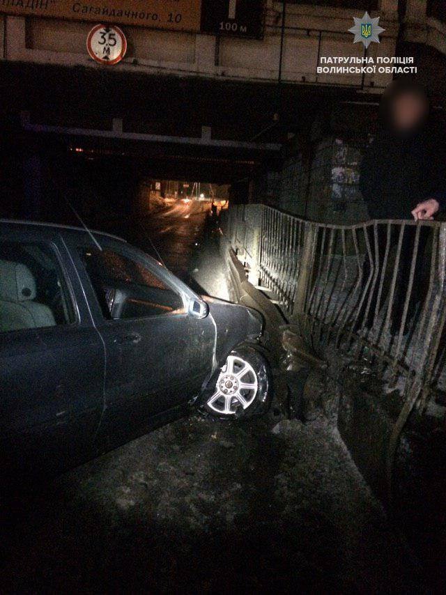 У Луцьку вночі спіймали п'яного військовослужбовця за кермом