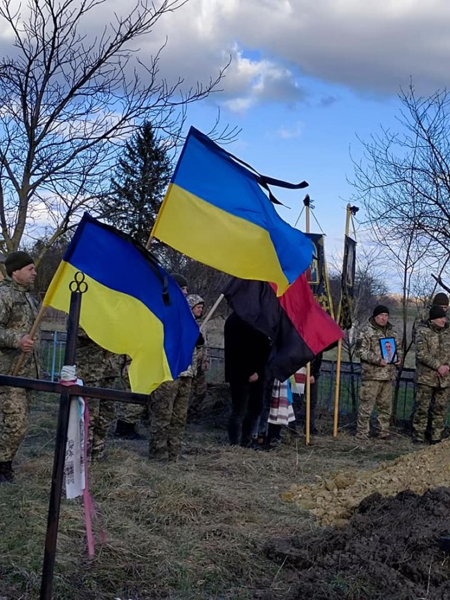 На Волині попрощалися із загиблим Героєм Олександром Грисюком. ФОТО