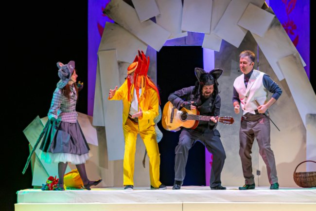 Об'єднатися заради спільної віри в Перемогу: що покажуть у Волинському драмтеатрі 1-6 жовтня