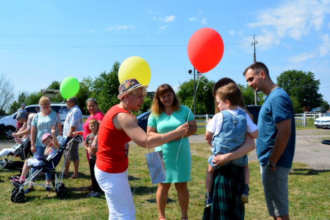 Луцькі активісти зібрали кошти на будівництво майданчика для дітей з ДЦП