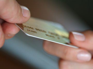 У волинянина вкрали картку та зняли з неї гроші