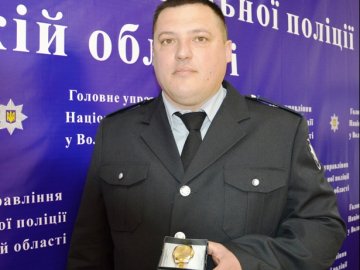 Нагородили волинського поліцейського, який поза службою затримав грабіжника